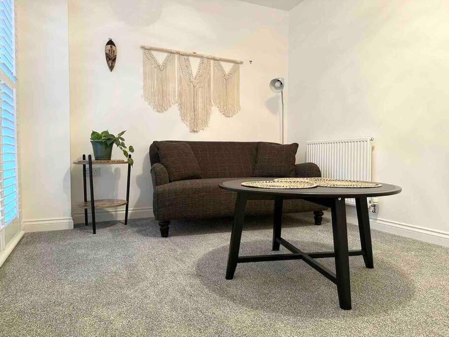 Serene Home Ideally Connected To Central London Bromley kerület Kültér fotó